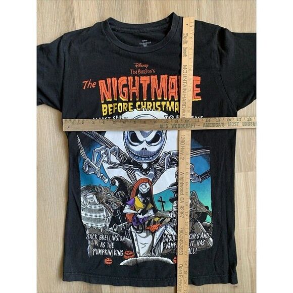 Nightmare Before Christmas  Mens SMALL Tee Disney Tim Burton Must See to Believe - Picture 3 of 7